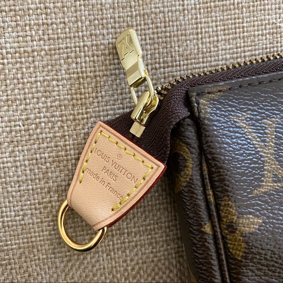 Louis Vuitton Pochette Accessories Bundle - Picture 4 of 14